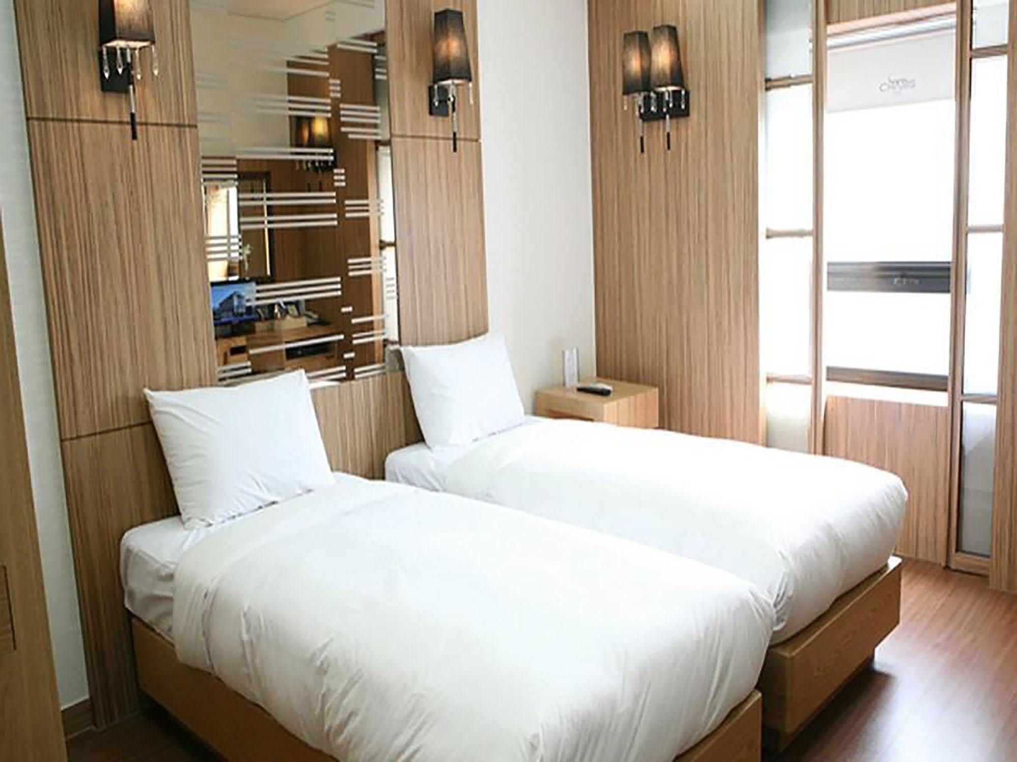Charis Hotel Incheon Exterior foto